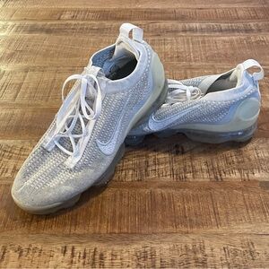 Nike Air VaporMax Flyknit Shoes DC4112-100